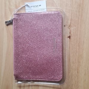 COACH POUCH